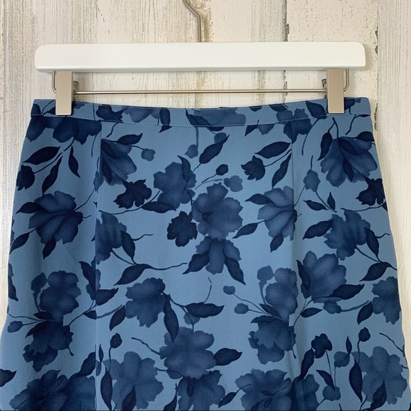 Vintage 90s/Y2K Blue Floral Shadow Print Midi Skirt - Picture 2 of 12